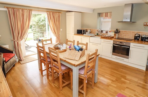 Salisbury Cottage | NADDER BARN, family friendly, luxury holiday cottage in Salisbury