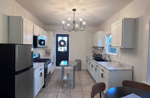Napa Apartment | Napa Valley Downtown Apartment – Walkable Location, 31+Day Stays