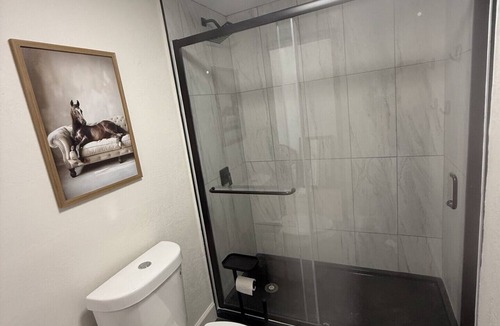 Show Low Hotel | Nashville Love room at Kiva on main st in Show Low