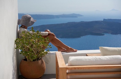 Imerovigli Villa | Native Eco Villas