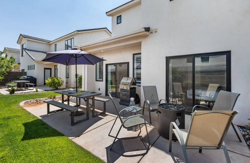 Washington Fields House | Natures Playground, Ping - Pong Table, Family Friendly near St George