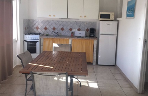 Favone Apartment | N°15-Apartment-Ensuite with Shower-Sea view