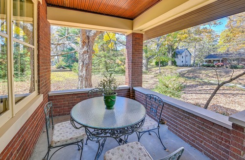 Roselawn Finance House | Near Downtown Cincinnati: Peaceful Retreat!