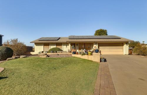 Florence House | Near Golfing & Green Spaces: Florence Family Home!