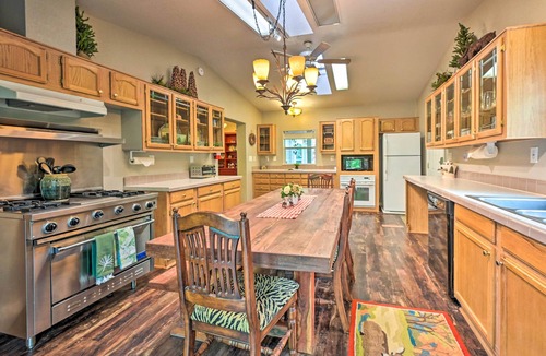 Payson Cabin | Near Hiking: Creekside Payson Cabin w/Deck!