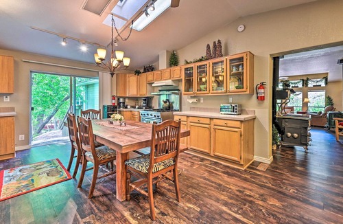 Payson Cabin | Near Hiking: Creekside Payson Cabin w/Deck!