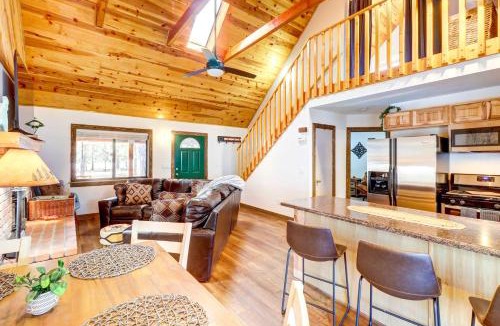 Pinetop-Lakeside House | Near Hiking Trails: Wooded Cabin in Lakeside!