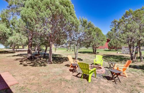 Pinetop-Lakeside House | Near Woodland Lake Park: Home w/Fire Pit!