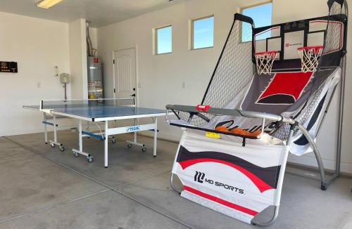 La Verkin House | Near Zion Sunset Views Sleeps 8 Fire Pit