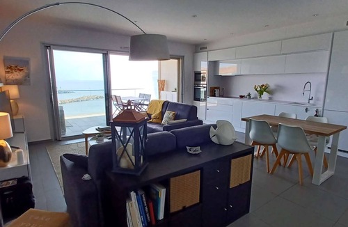 Solenzara Apartment | NEPITA- Feet in the water-sea view-climate-wi-fi