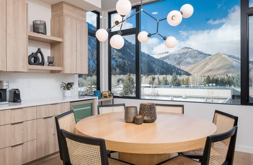 Ketchum Condo | New 3 Bedroom Condo with Mountain Views