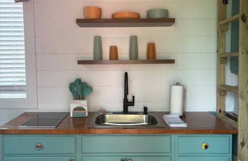 Put-in-Bay House | NEW BUILD Tiny Home “The Surf Shack” on Middle Bass