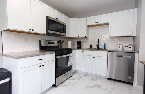 Roselawn Finance House | New Charloe Court 3 Bed Family House