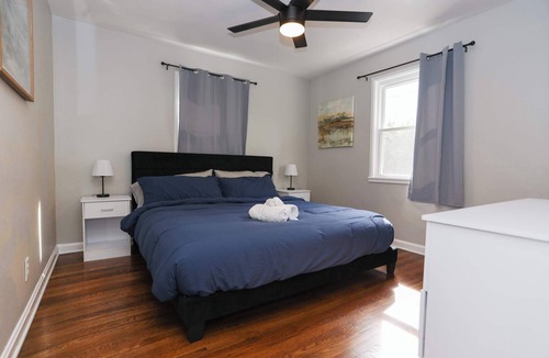 Roselawn Finance House | New Charloe Court 3 Bed Family House