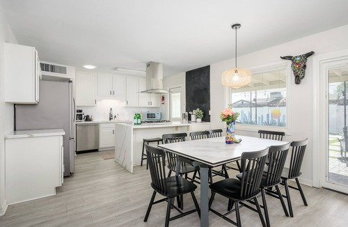 New Papago Parkway House | NEW Charming 4BR Retreat - Pool, Games, Fire Pit