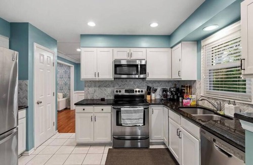 Southwest Raleigh House | New Convenient Hub near NCSU & Downtown Raleigh