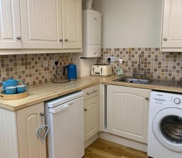 Ibsley Apartment | New Forest Chalet