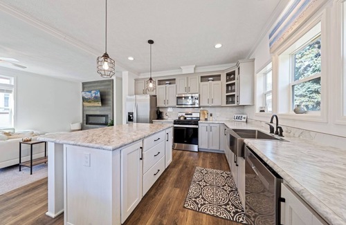Port Clinton House | New Home~Port Clinton~Lake Erie Views~Beach Access