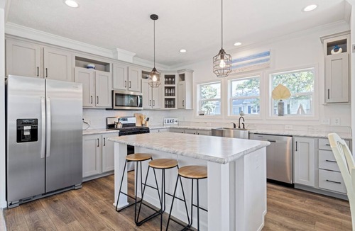 Port Clinton House | New Home~Port Clinton~Lake Erie Views~Beach Access