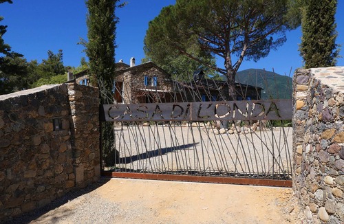Canale-di-Verde House | NEW. Large traditional Corsican property, feet in fresh water .