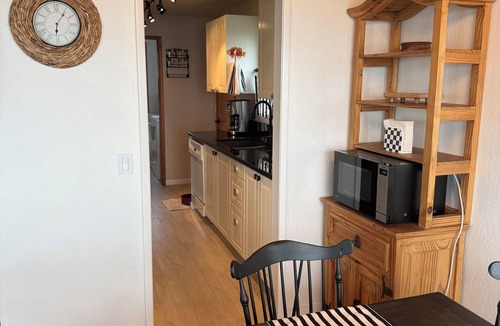 Gualala House | NEW LISTING! Oceanfront Coastal Home-SPECTACULAR VIEWS with Hot Tub & Large Deck
