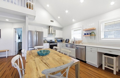 Wind Over Waves House | NEW listing~ Outer Banks Beach Escape w/private beach access
