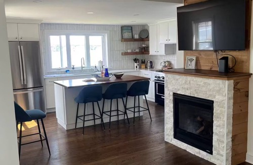 Tiverton Cottage | New Listing! Upscale Coastal Retreat Renovated