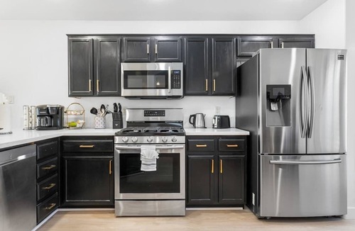 North Las Vegas House | NEW Luxury 4BR Home with Pool/Spa, Arcade & MORE