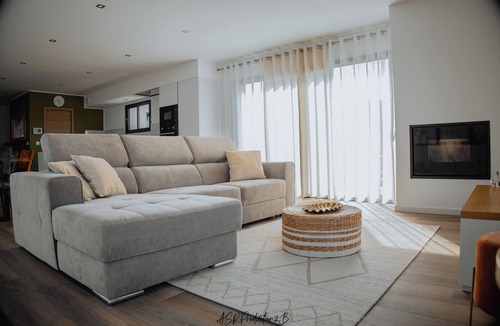 Querciolo House | New luxury villa with top-of-the-range fittings, swimming pool & garden