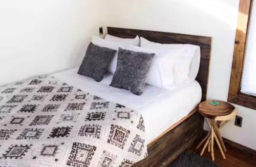 Orderville House | NEW! Modern Cabin Tiny Home at Cliffside #2