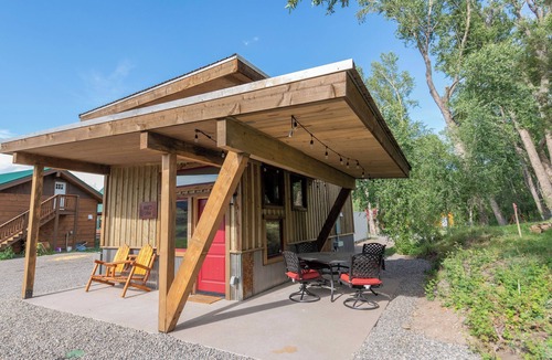 South Fork Cabin | New pet-friendly, gorgeous cabin with AC and WiFi at Tiny Timbers Resort