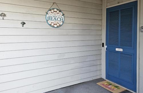 Oceanmarsh Subdivision House | New Screened Deck With Views To The Ocean