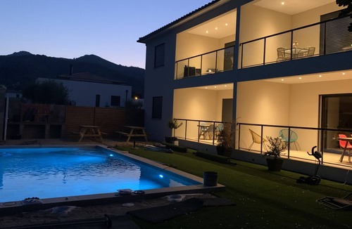 Arena Apartment | New T3 apartment with swimming pool a few minutes from the beaches and the mountains