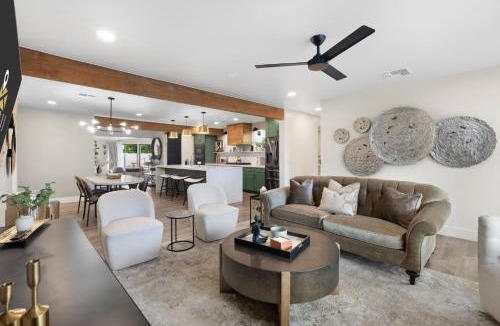 Cox Heights House | NEW The Palmera - Updated 4BR with Private Pool