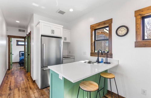 St. Anthony House | NEW Tiny Home with Loft Near Yellowstone