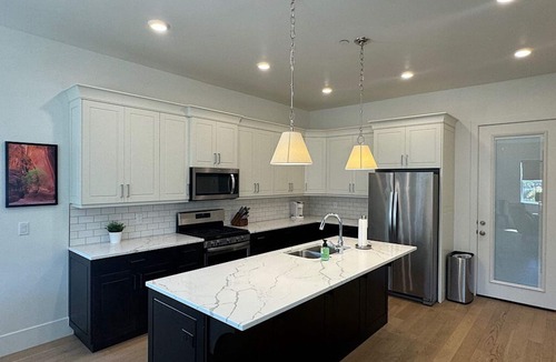 Bloomington Condo | NEW VILLA #3, BEAUTIFUL, POOLSIDE, GROUND FLOOR, CUSTOM, 3 BR 3 BR, PERFECT!
