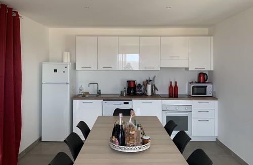 Lozari House | New villa 4 + 1 bedroom 5 bath heated pool wifi