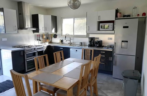 Lecci Villa | New villa with heated pool and garden 10 minutes from St Cyprien beach