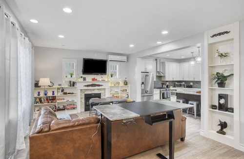 Laurelhurst House | Newly Built 5bed home 5 min from DT Portland in Laurelhurst Neighborhood