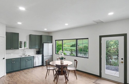 Ahsahka House | Newly built modern house with Clearwater River views