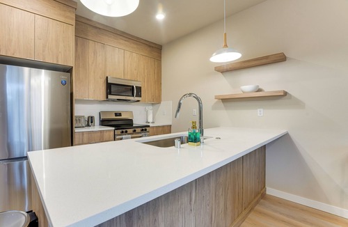 Pleasant Valley House | Newly Built PNW Home: 1 Mi to WSU & Med Center