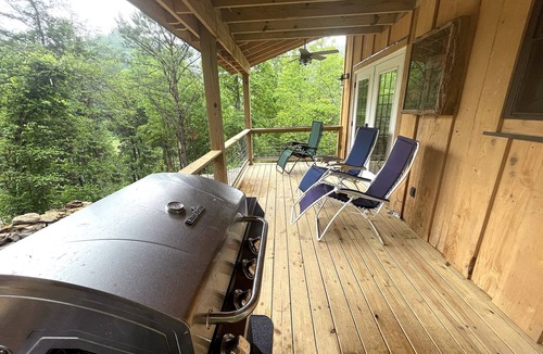 Stanton Cabin | Newly-built See Rocks Vista Cabin