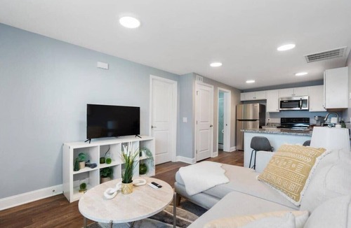 Columbus Apartment | Newly Renovated 1 Bedroom