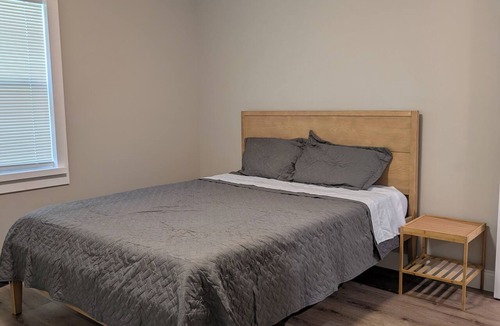 Westwood Apartment | Newly renovated furnished 1-bedroom apt w/AC in vibrant Westwood Cincinnati