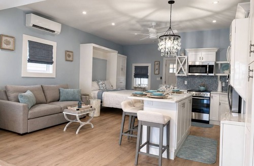 Portsmouth House | Newport County Coastal Retreat!
