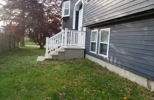 Newport East House | Newport East Private House Walk to Beaches 6beds