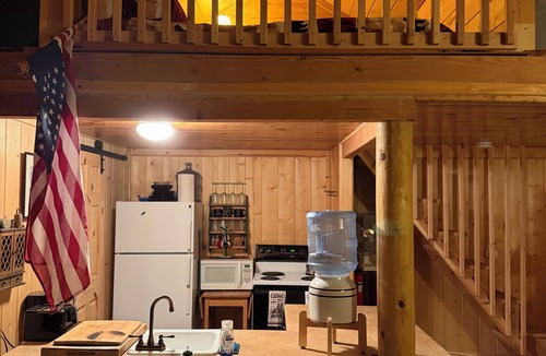 Mammoth Creek Cabin | Nice quaint cabin in Panguitch Lake UT with a great view!