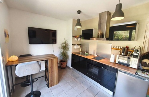 Sarrola-Carcopino Apartment | Nice T2 with Wifi - balcony and view