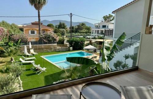 Agios Sostis House | NikLuDin suites & studios
