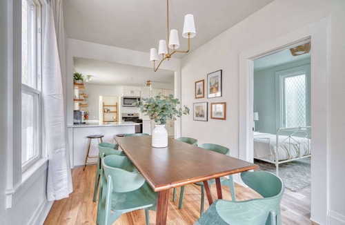 Uptown House | Nob Hill 2BR Sleeps 6 Steps to NW 23rd